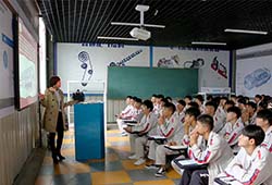 實(shí)力集團(tuán)人力資源和技術(shù)總監(jiān)來(lái)我校