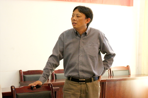 企業黃經理.jpg
